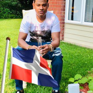 Meet your Posher, Amauris